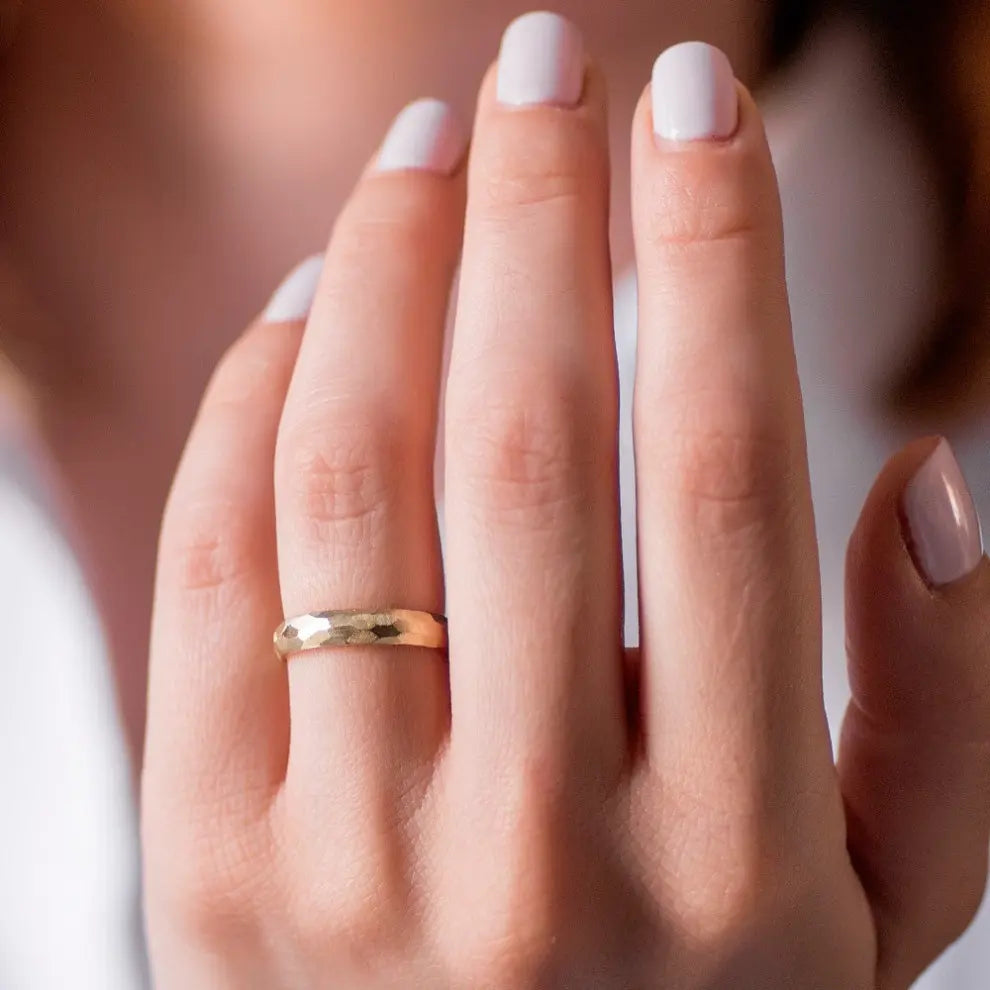 Wedding Band 14K Gold Hammered