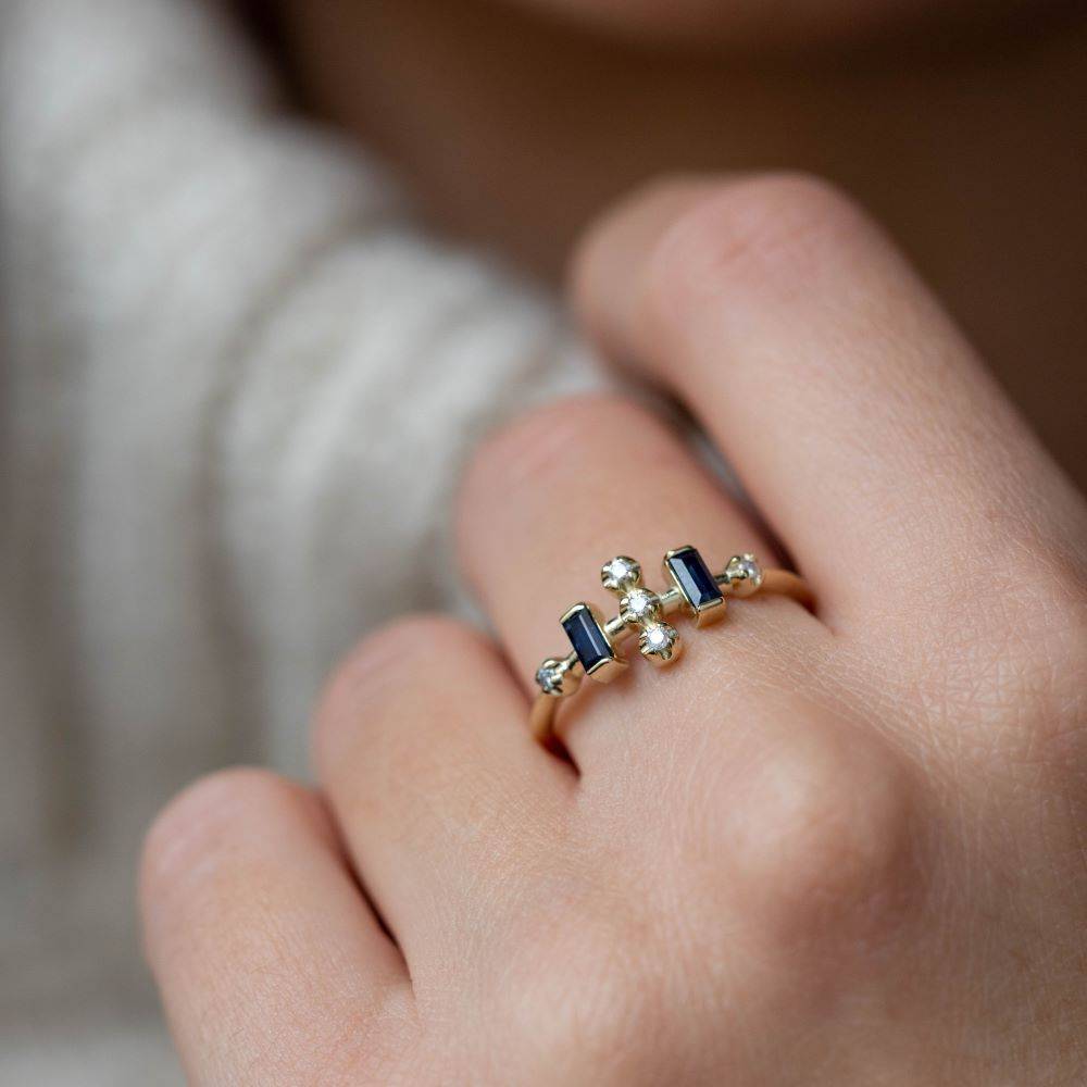 14K Gold Ring Blue Sapphires Diamond