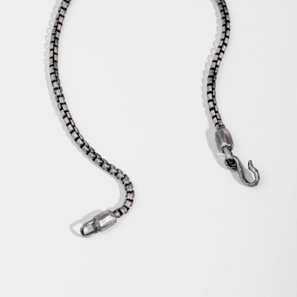 Round Box Chain Bracelet Oxidized Silver with handmade clasp in sterling silver 925, ideal for gifting to husbands.