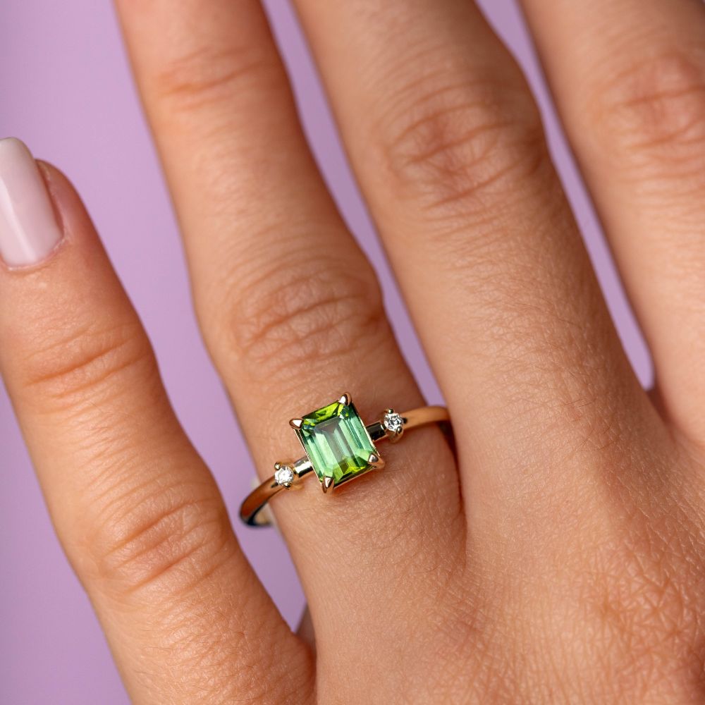 Green Tourmaline and Diamond Ring 14K Gold