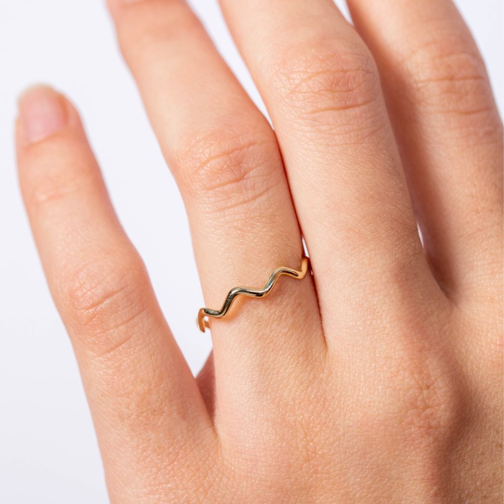 Wavy Ring 14K Gold