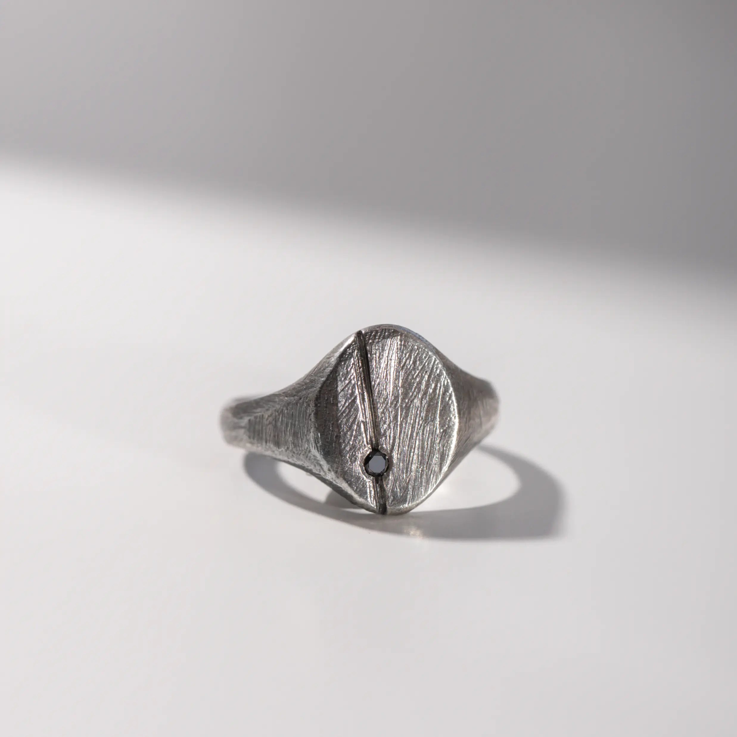 Black Diamond Oval Ring Silver 925 in oxidized sterling silver with natural black diamond, brutalist design, men's fashion jewelry.