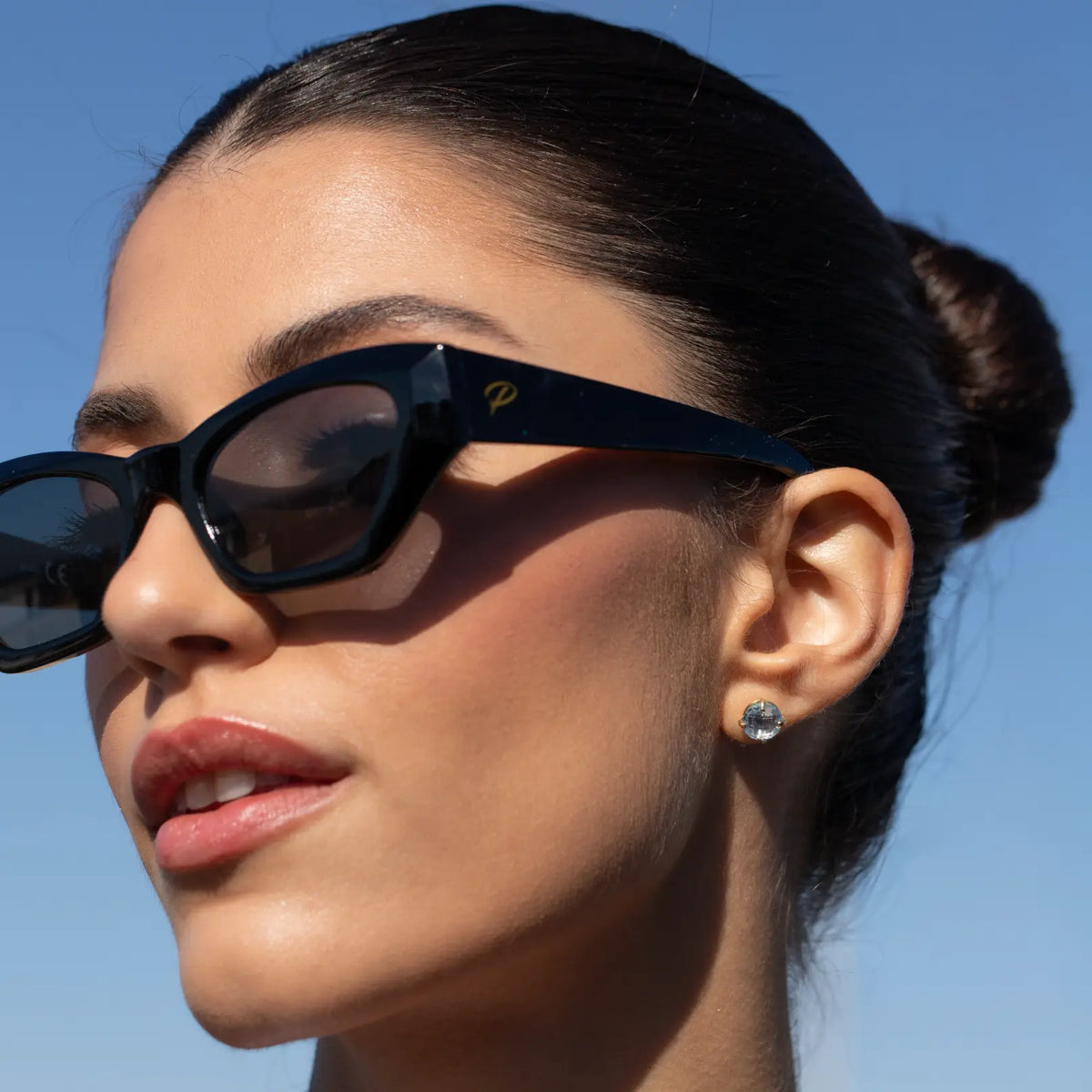 Σκουλαρίκια Καρφωτά Μπλε Τοπάζ 8mm Χρυσά Κ14