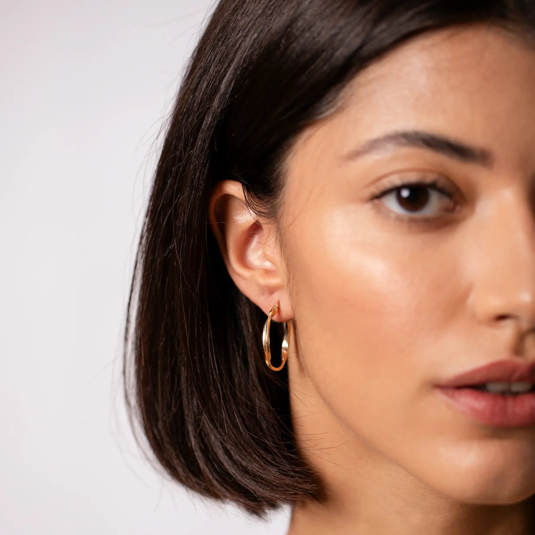 14K Gold Twisted Oval Hoops
