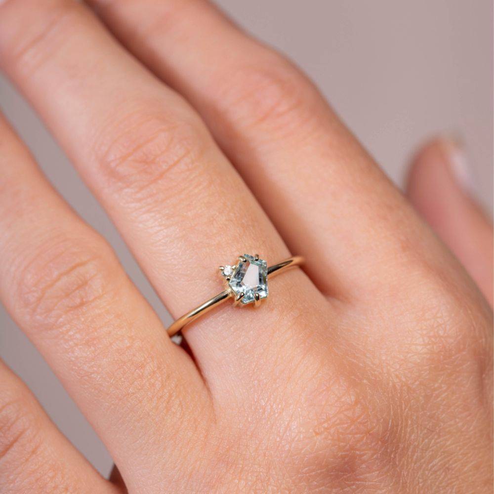 Diamond and Blue Tourmaline Ring 14K Gold