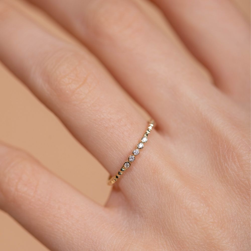 Pyramid Diamond Ring 14K Gold - Alternative Wedding Band