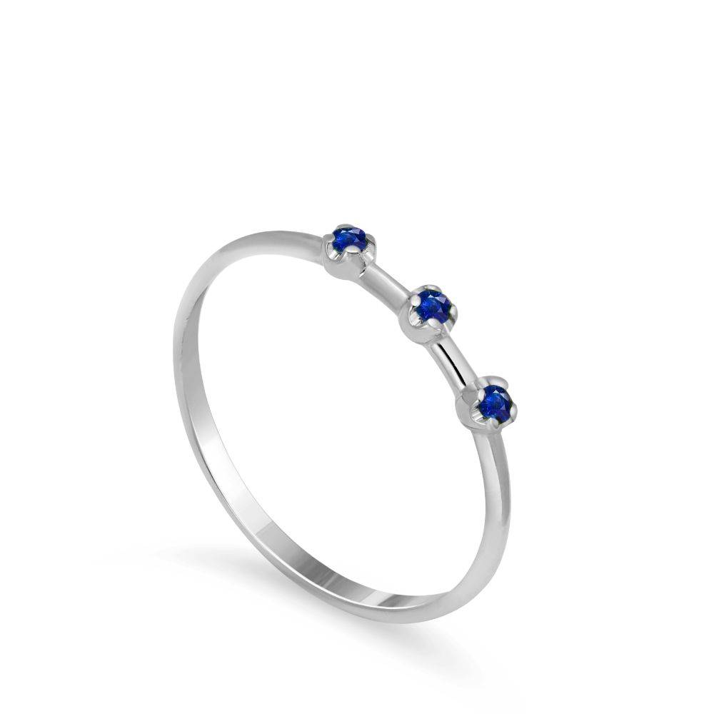 14K Gold Ring 3 Blue Sapphires