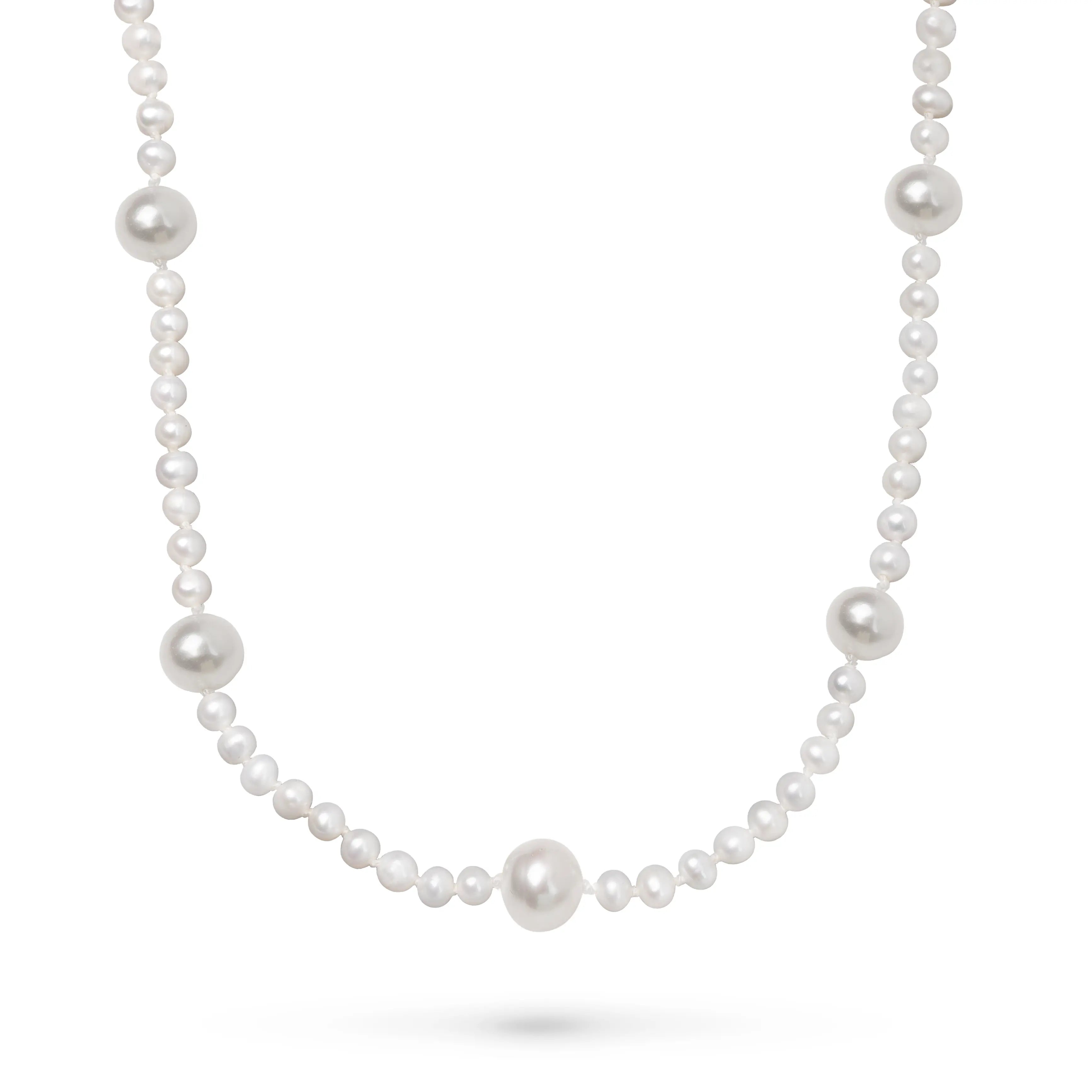 14K Gold Necklace with Pearls