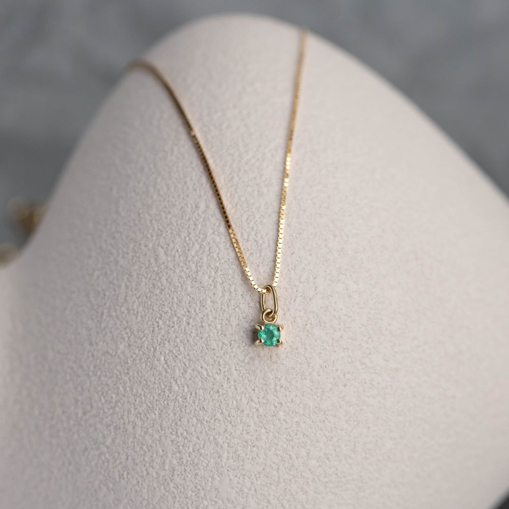 Solitaire Emerald Necklace 14K Gold