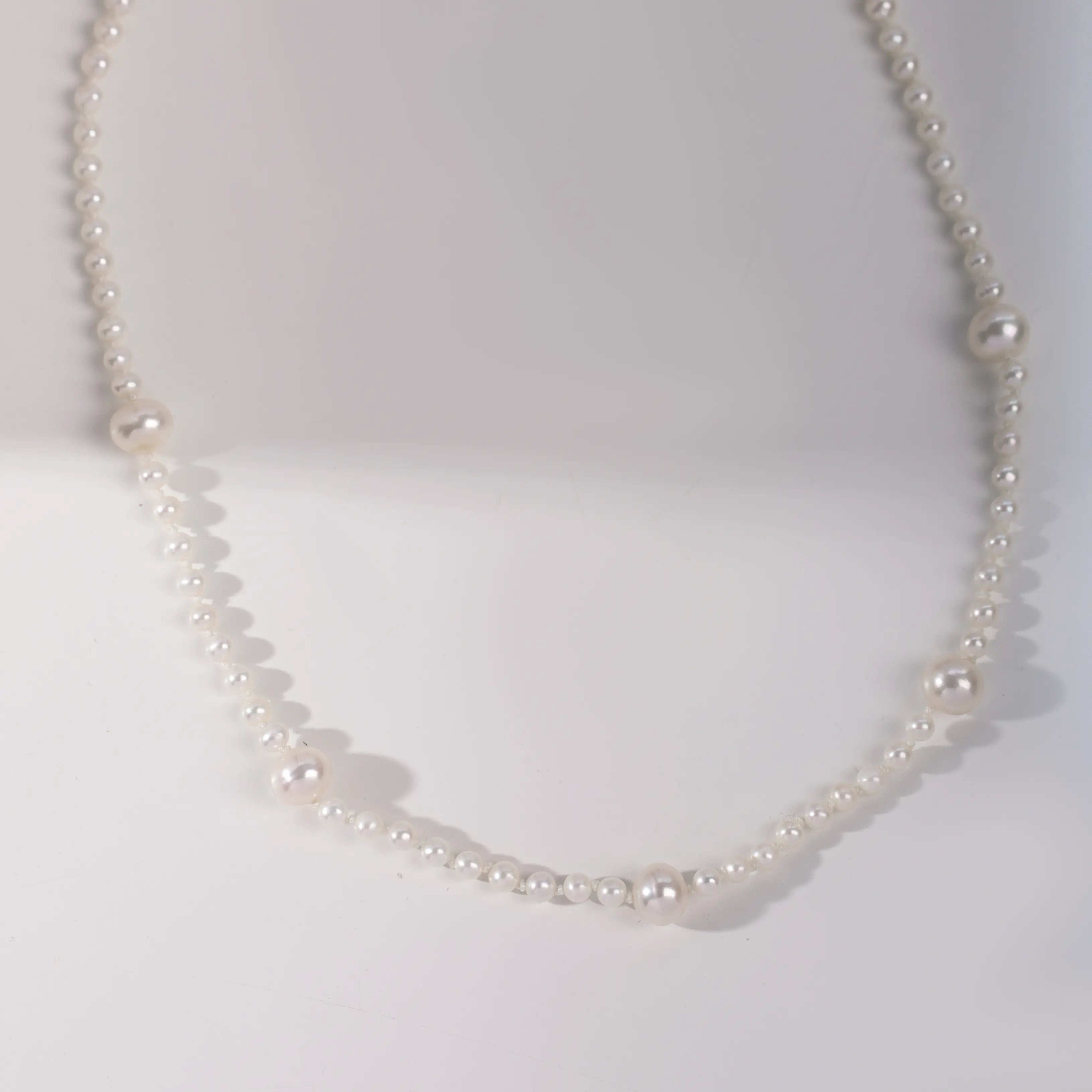 14K Gold Necklace with Pearls