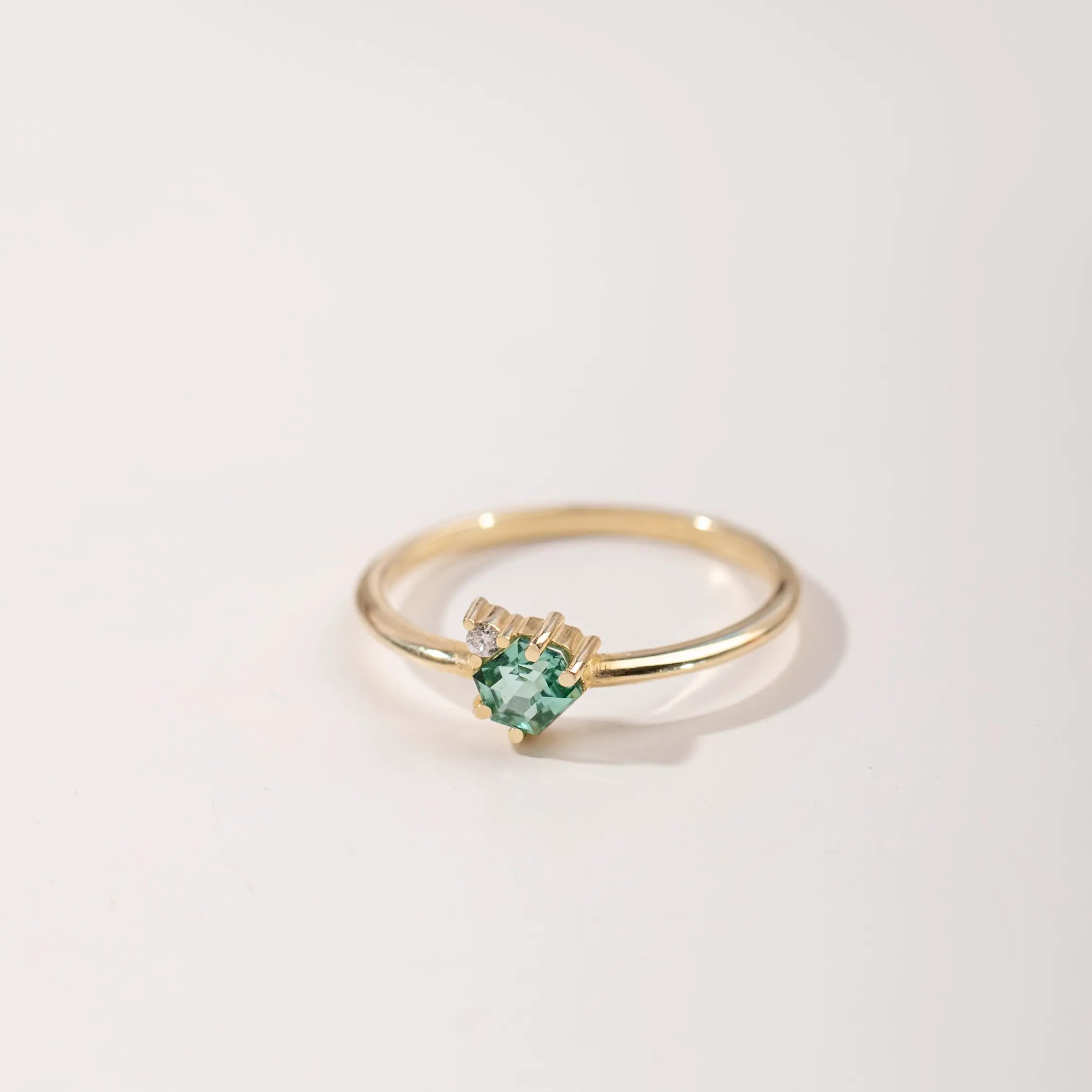 14K Green Tourmaline Diamond Ring