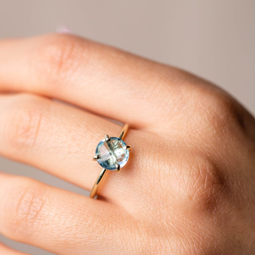 Blue Topaz Ring in 14K Gold 8mm