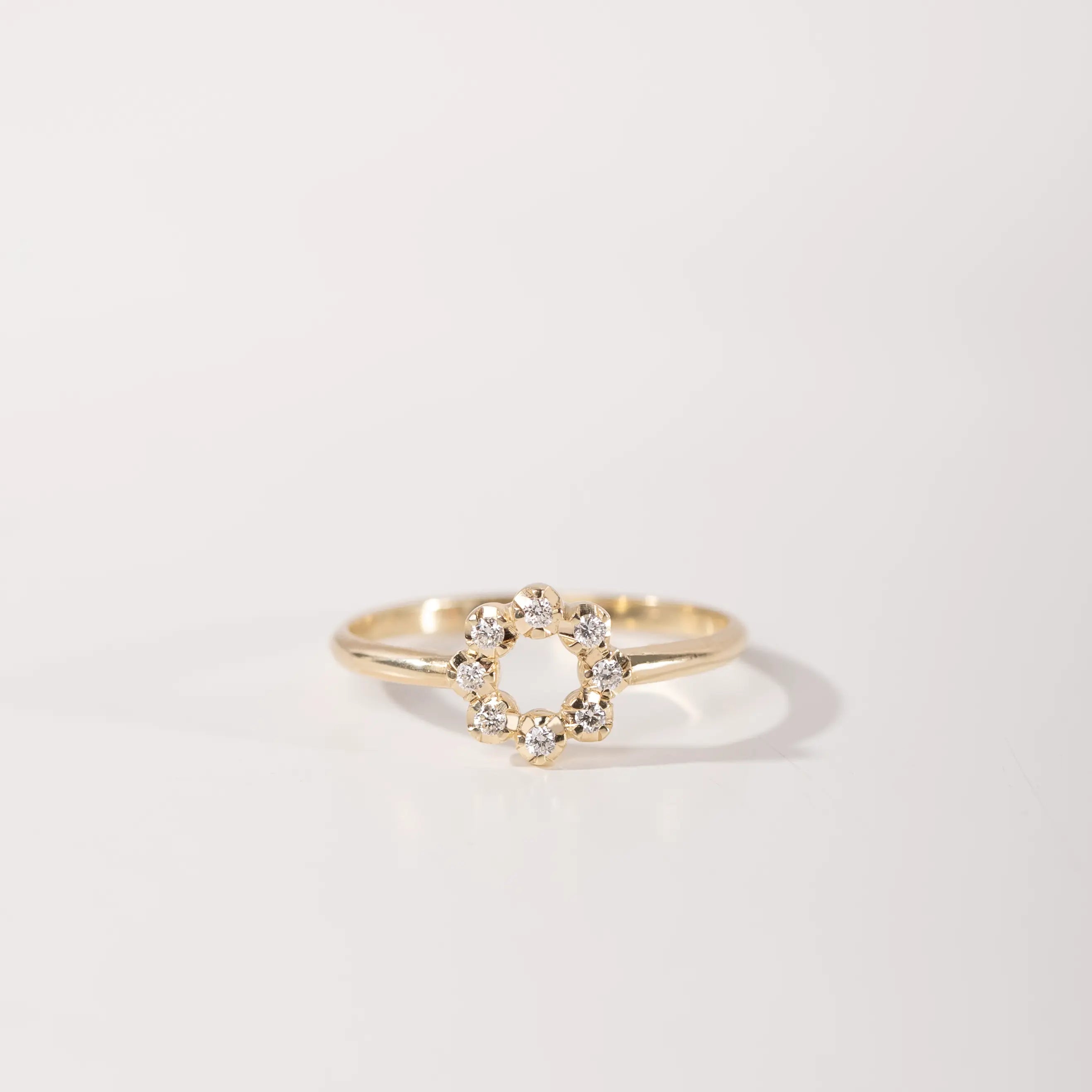 14K Gold Flower Diamond Ring