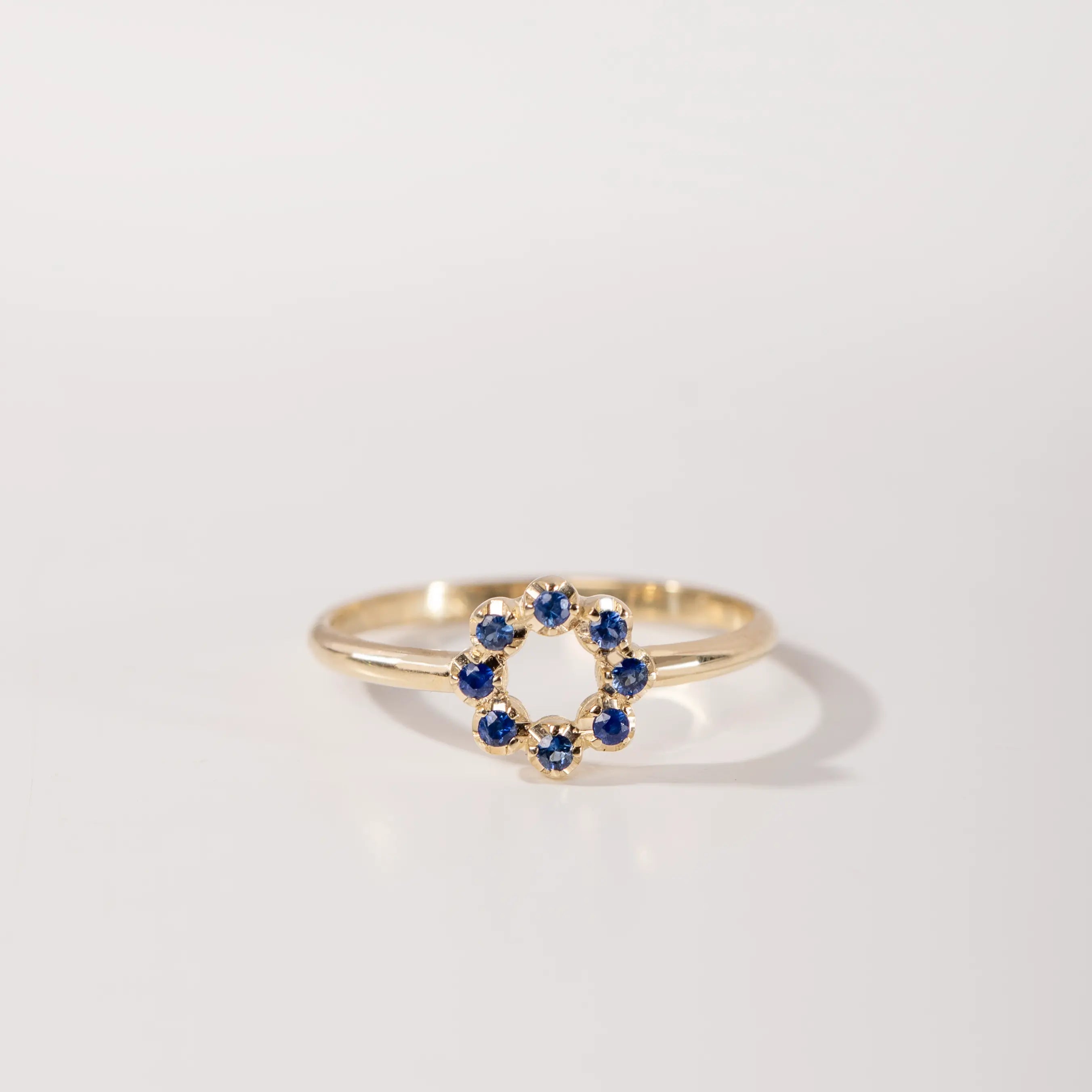 14K Gold Flower Blue Sapphire Ring