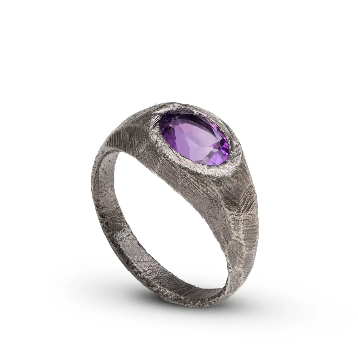 Oval Purple Amethyst Ring Silver 925 in brutalist oxidized finish